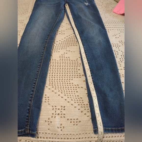 Jordache Super Skinny Jeans size 12.    11- 021 - Picture 3 of 6